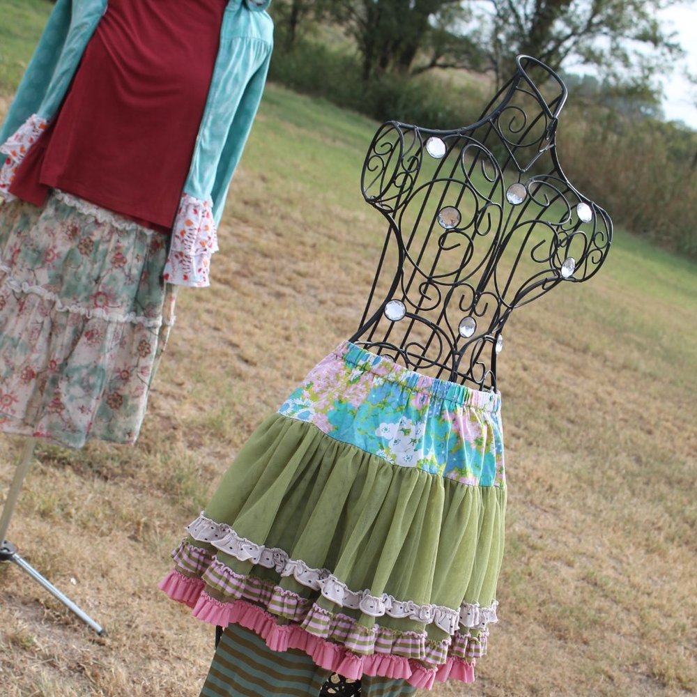 MATILDA JANE Size 10 Girly-Girl Ruffled Skirt